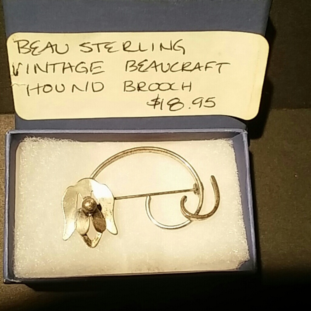 Vintage Beau Sterling Beaucraft Hound Dog Brooch